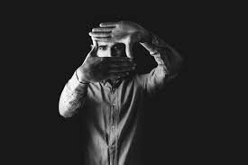Dr Raghav Oza diagnoses schizophrenia paranoia and complex personality disorders at his clinic