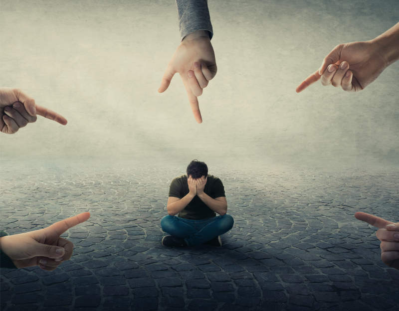 Dr Raghav Oza helps patients manage paranoia social anxiety and perceived judgment